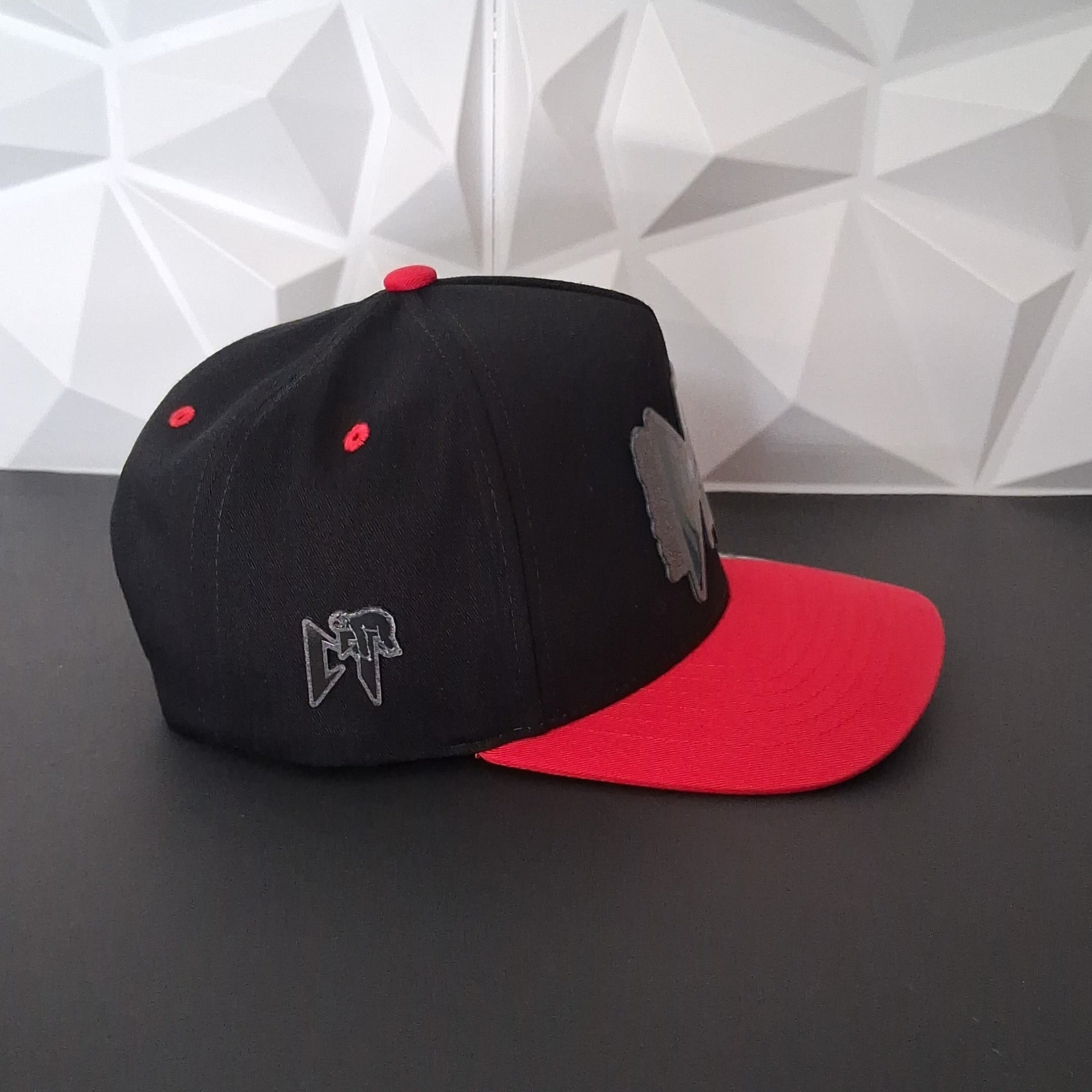 Gorra Snapback - Negra/Rojo - Placa CT Tumbado