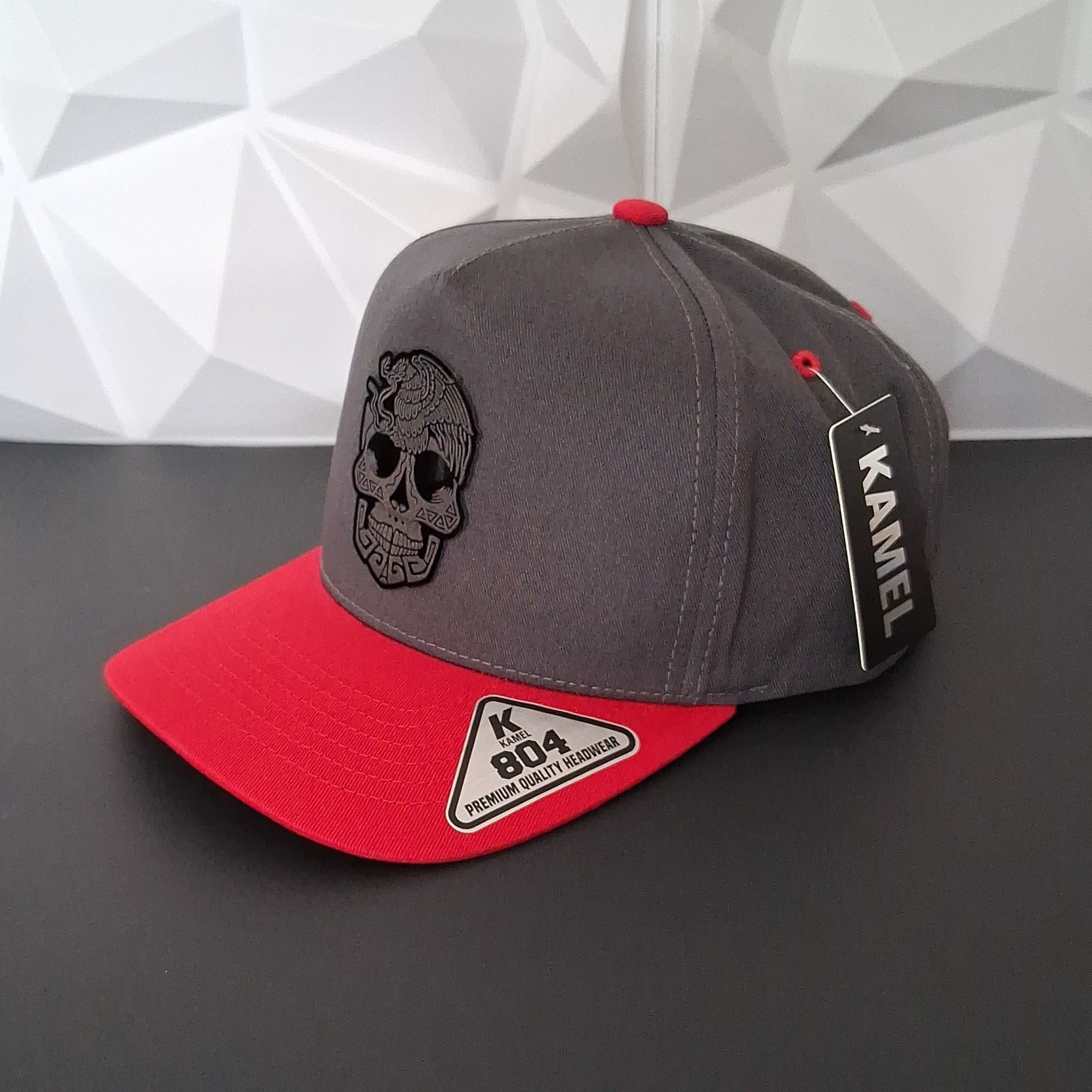 Gorra Snapback- Gris Oscuro/Rojo Placa-Skull Mexico