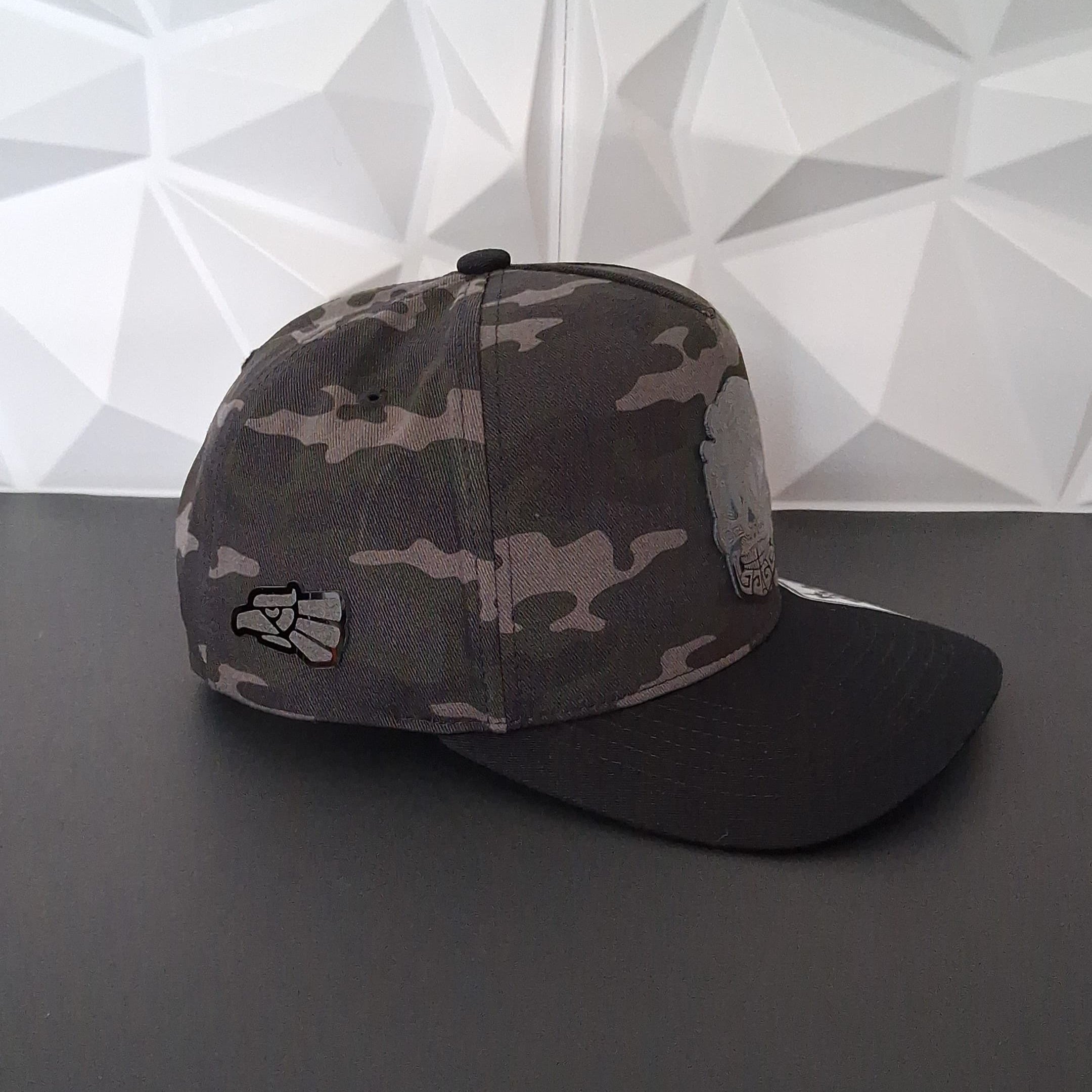 Gorra Snapback Camuflaje - Placa Skull Mexico