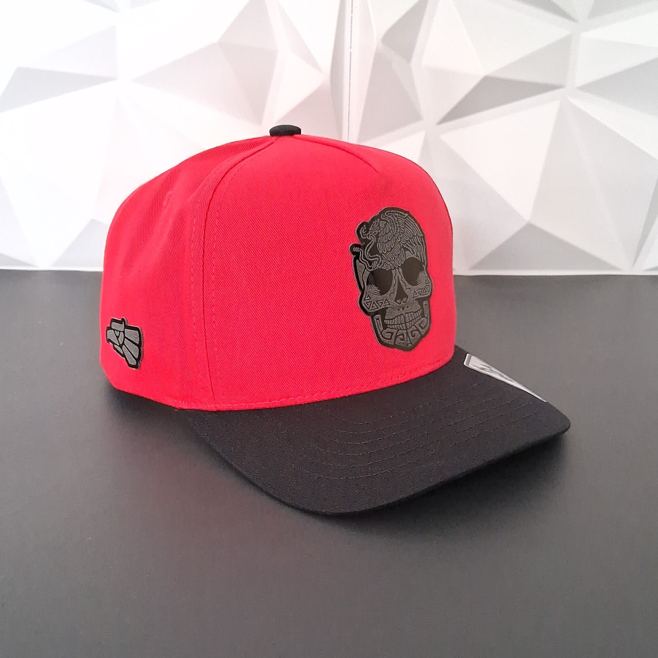 Gorra Snapback Rojo/Negro - Placa Skull <Mexico