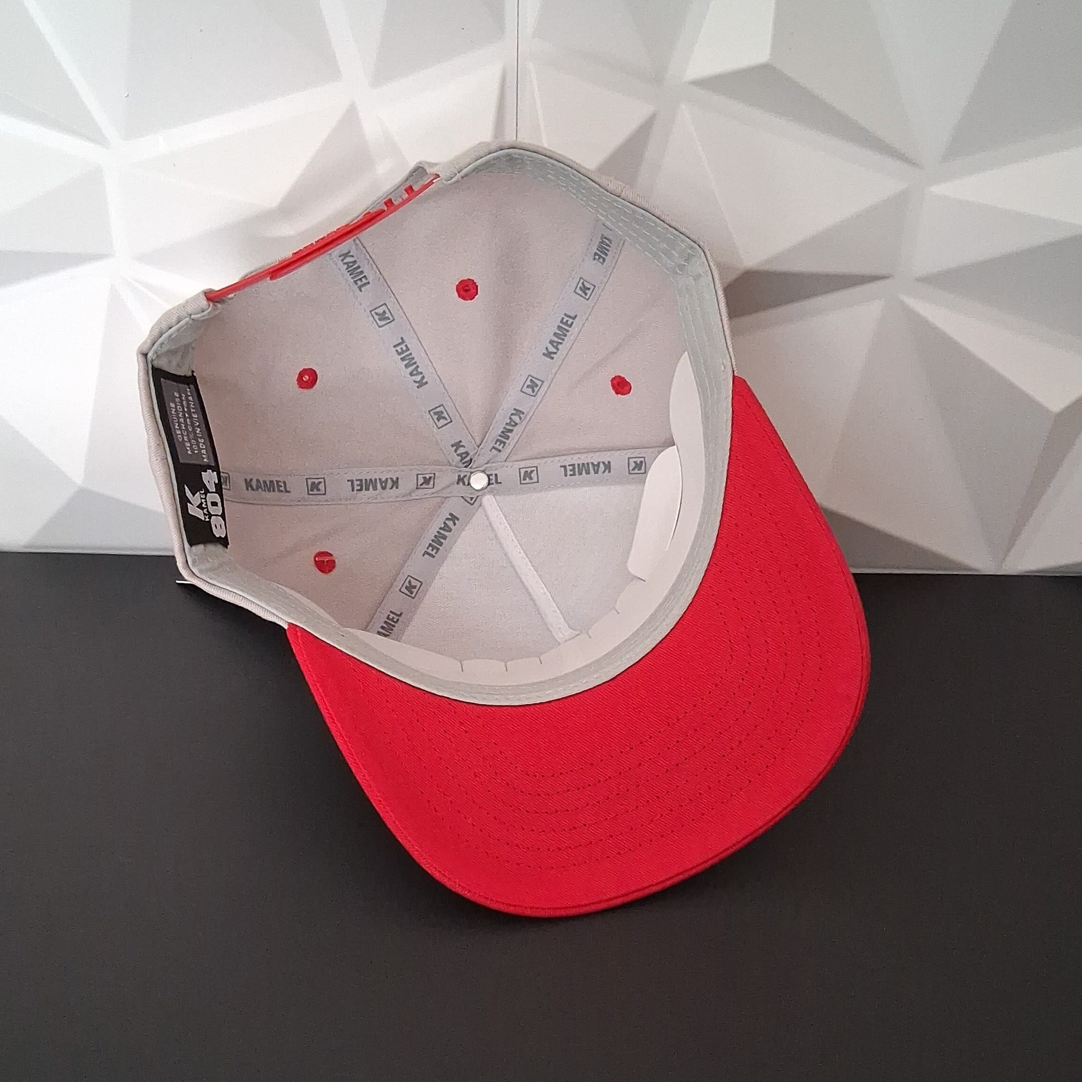 Gorra Snapback- Gris/Rojo - Placa Dominio Mortal